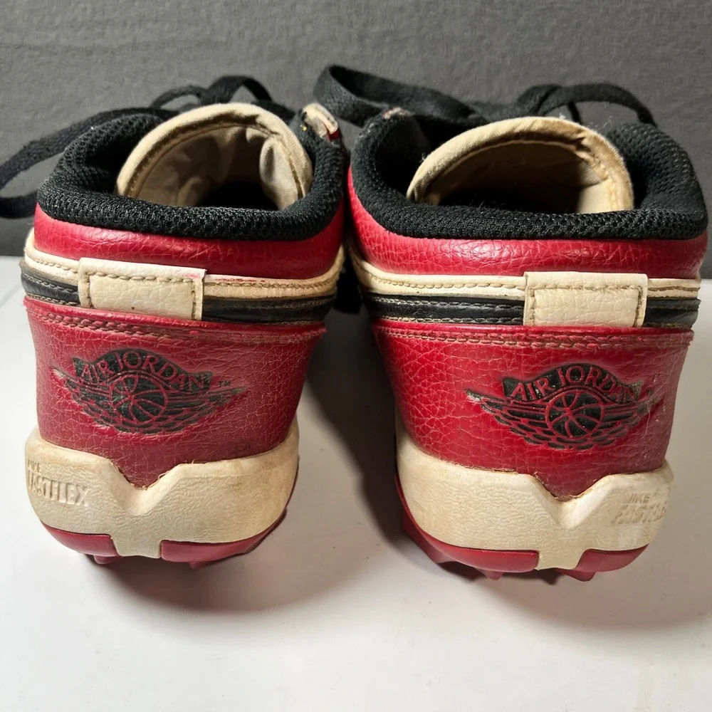 Nike Air Jordan 1 Low MCS Baseball Cleats Chicago Red White Black Youth 3.5Y